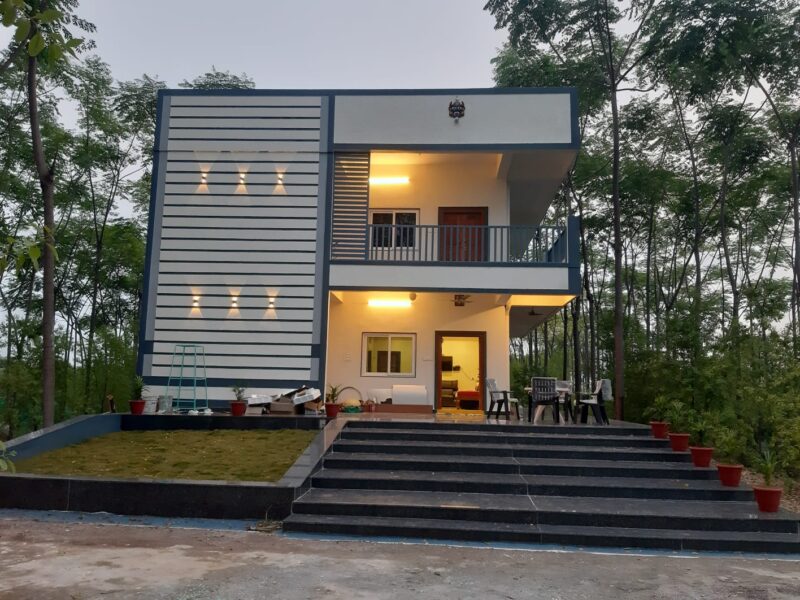 MOST BEAUTIFUL FARM HOUSE WITH VILLA FOR SALE